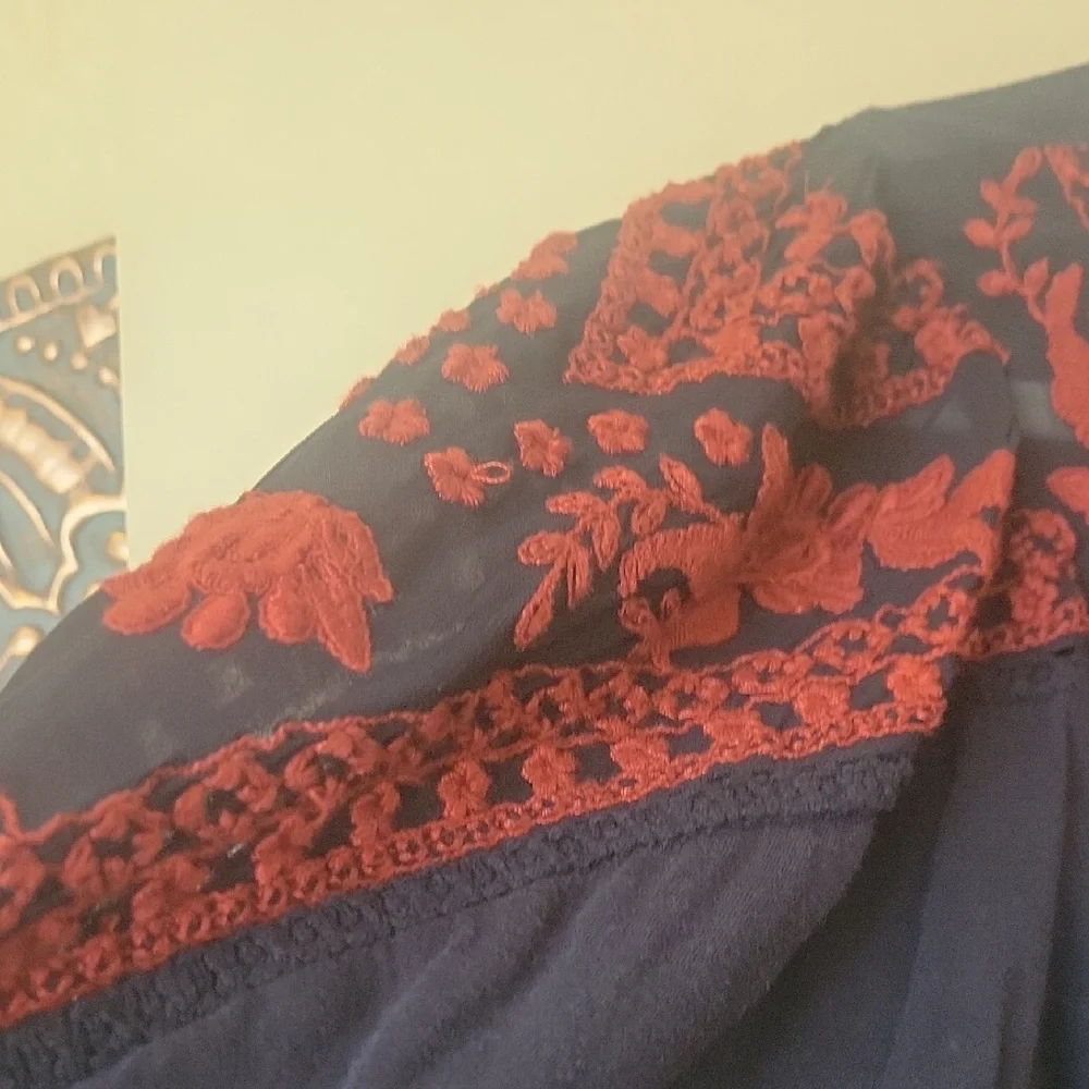 Anthropologie Embroidery Blouse - Picture 4 of 4